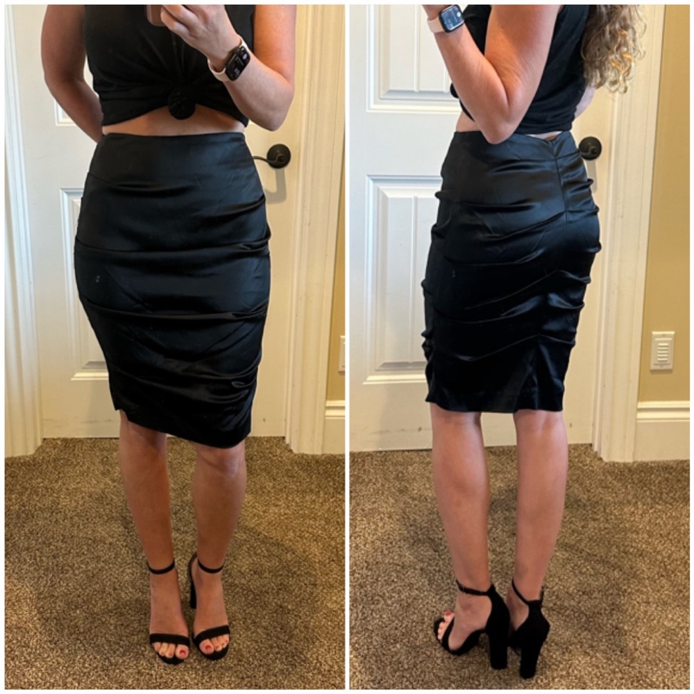 Sara Campbell Elegant Formal Ruched Black Satin like Pencil Skirt Size 4 XS S